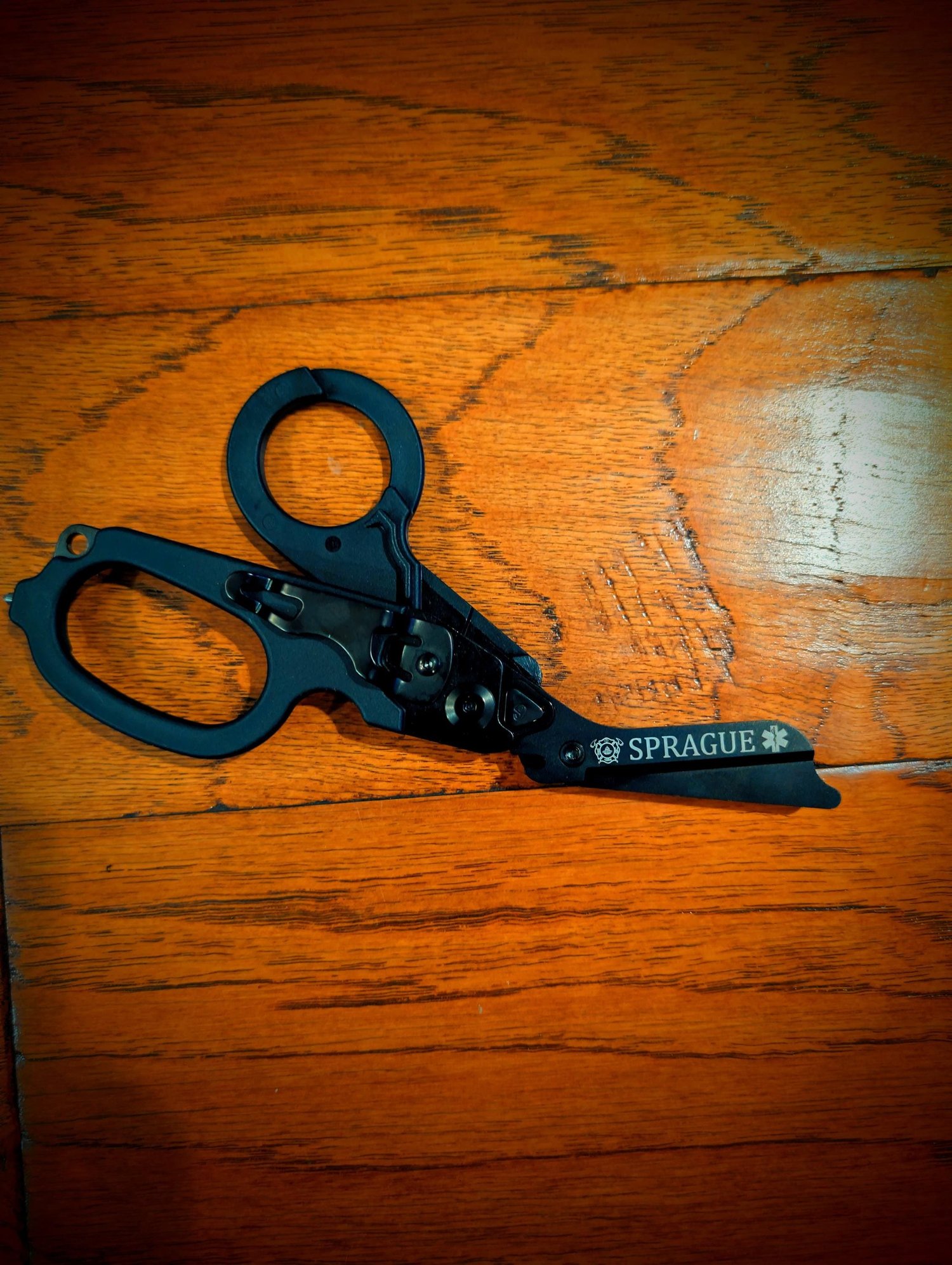 Personalized 6-in-1 trauma shears engraved for firefighter and EMS use