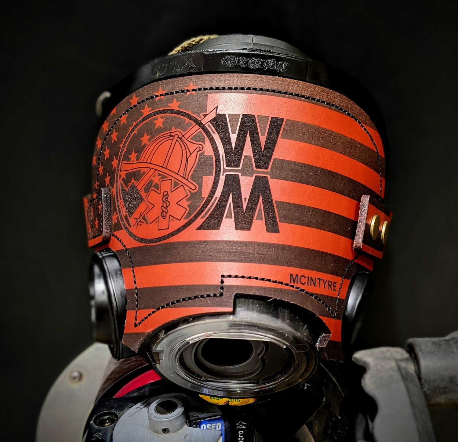 Hazelnut leather Scott AV-3000 SCBA mask cover – additional product view 2