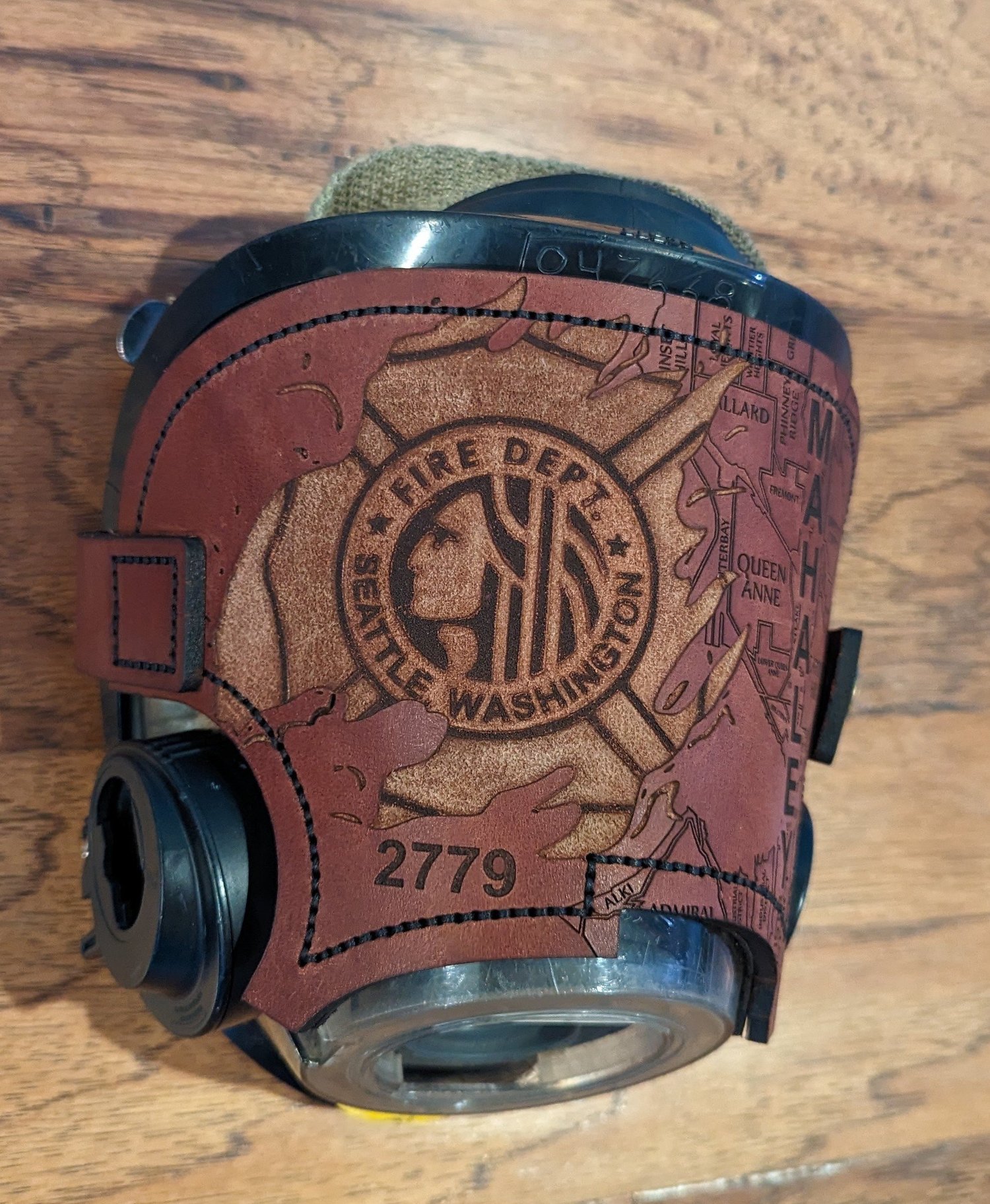 Hazelnut leather Scott AV-3000 SCBA mask cover – additional product view 6