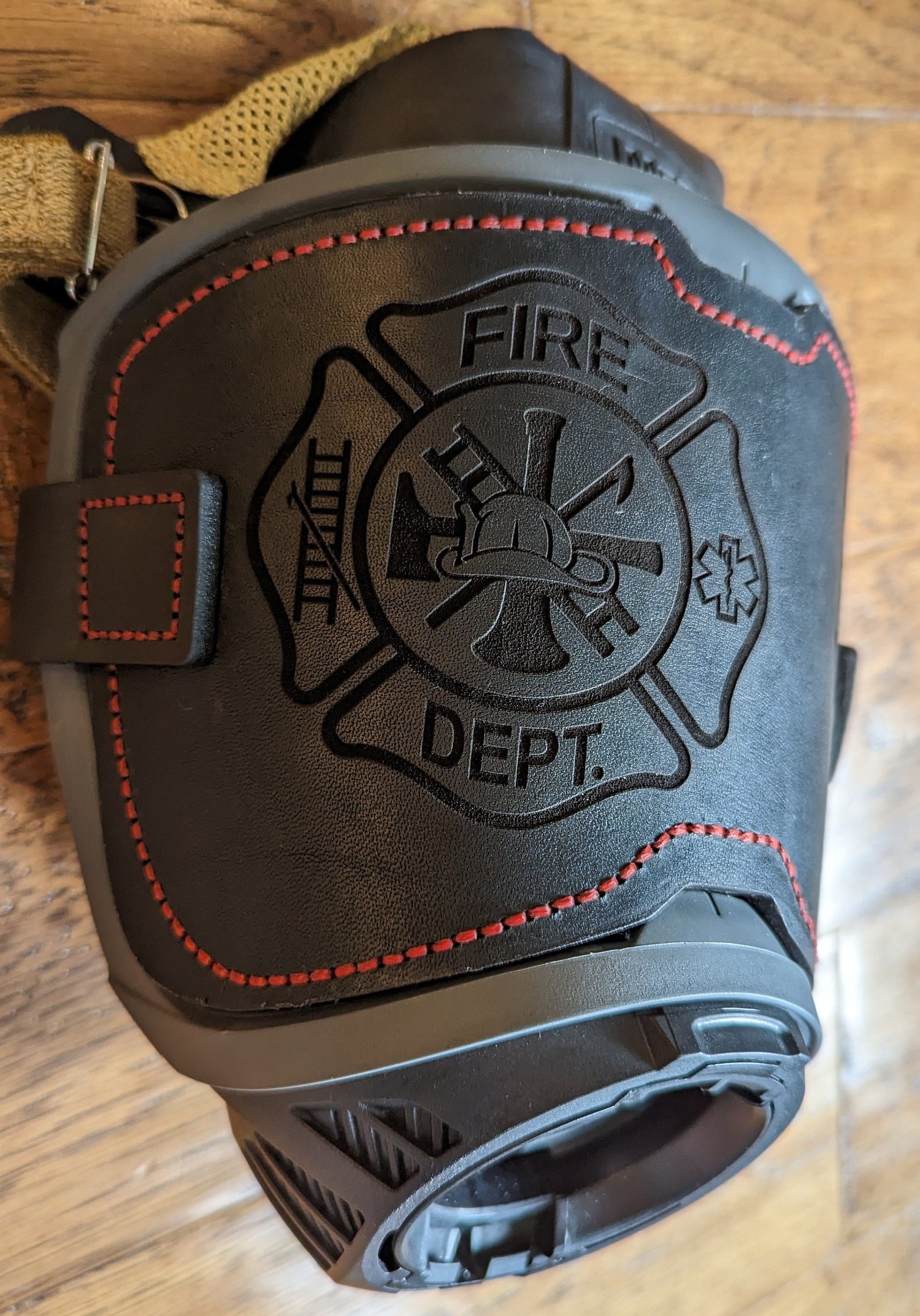 Black leather MSA G1 SCBA mask cover – additional product view 8