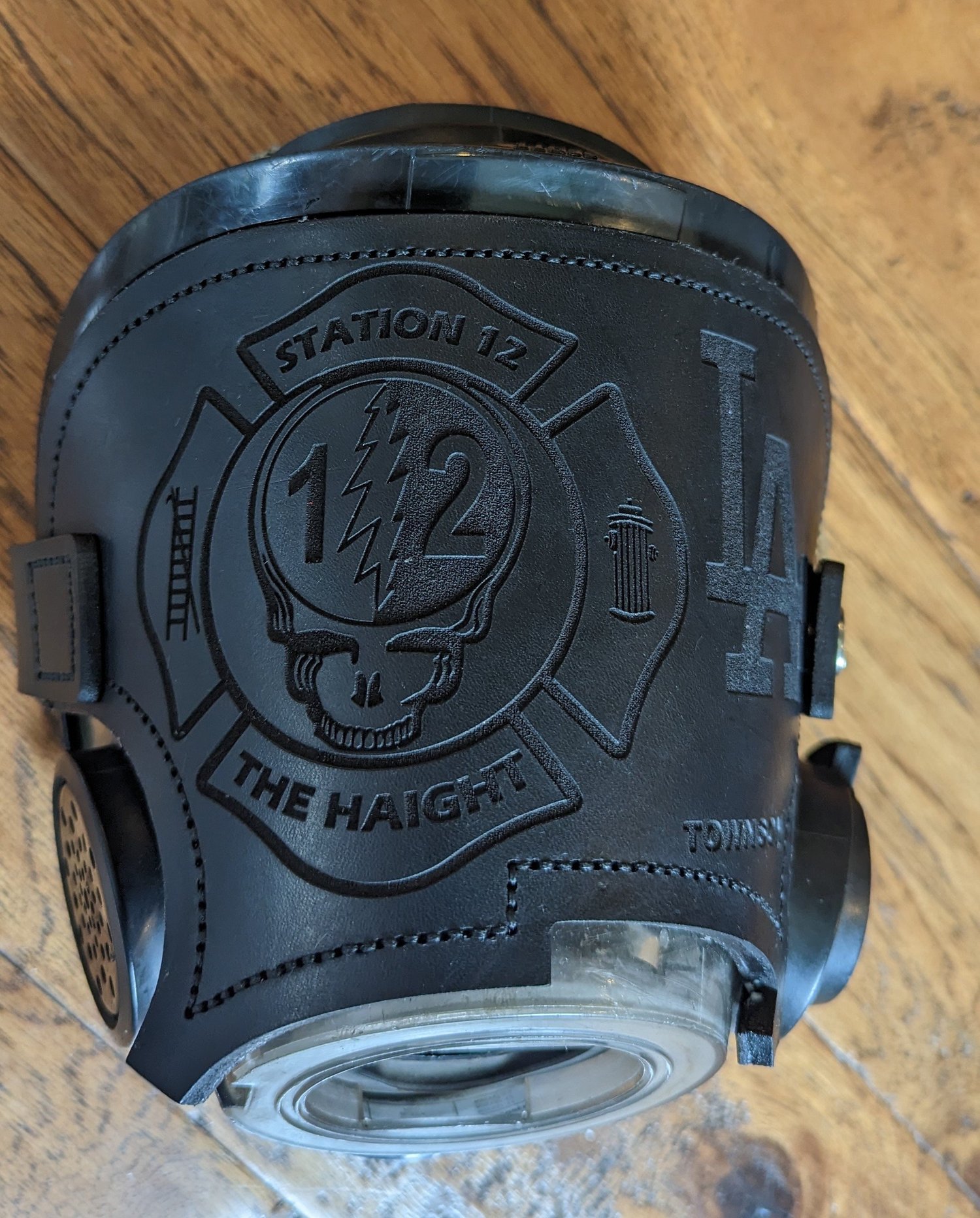 Black leather Scott AV-3000 SCBA mask cover – additional product view 4