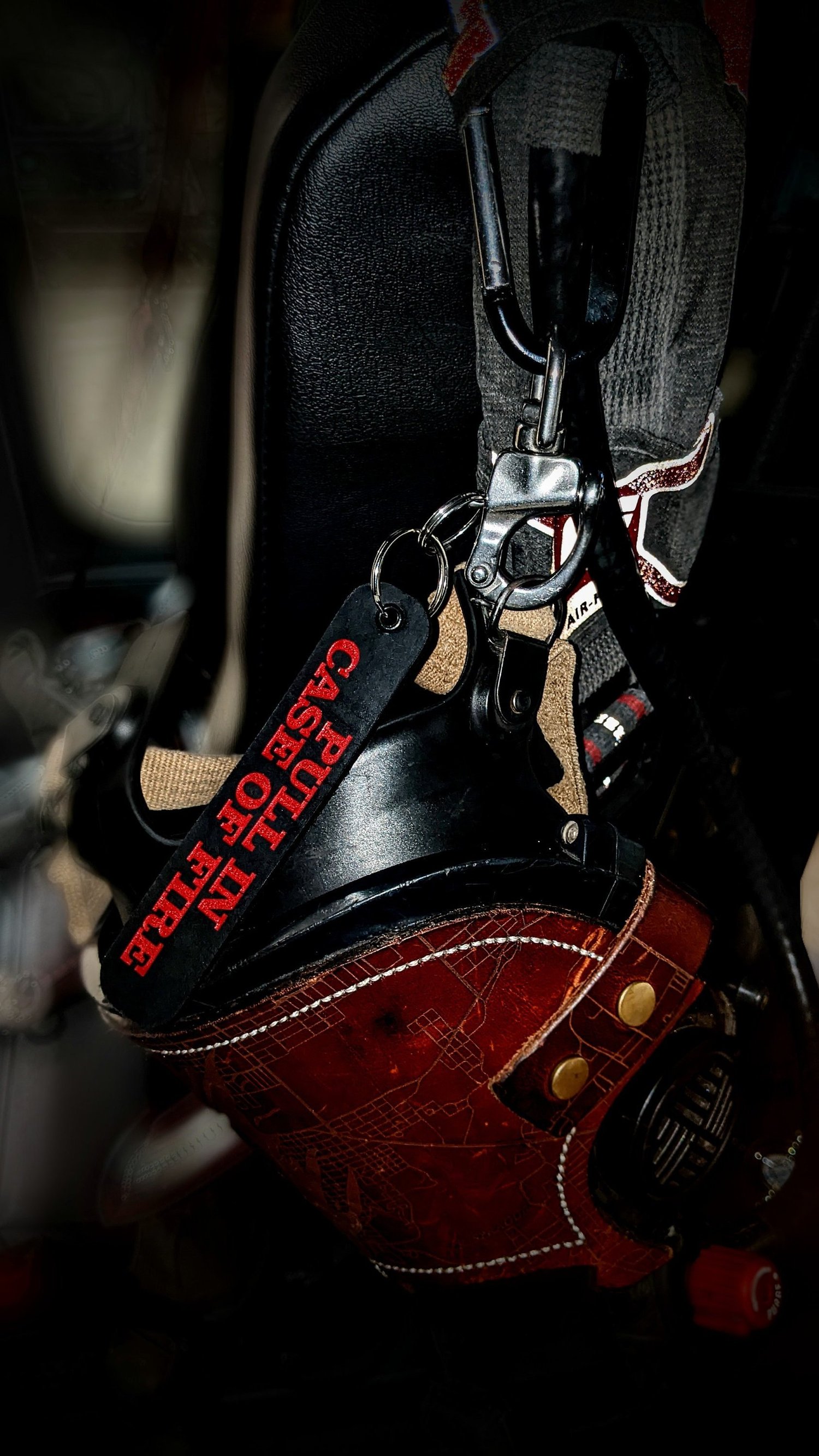 Personalized leather SCBA mask holder quick-release pull tab – additional product view 9